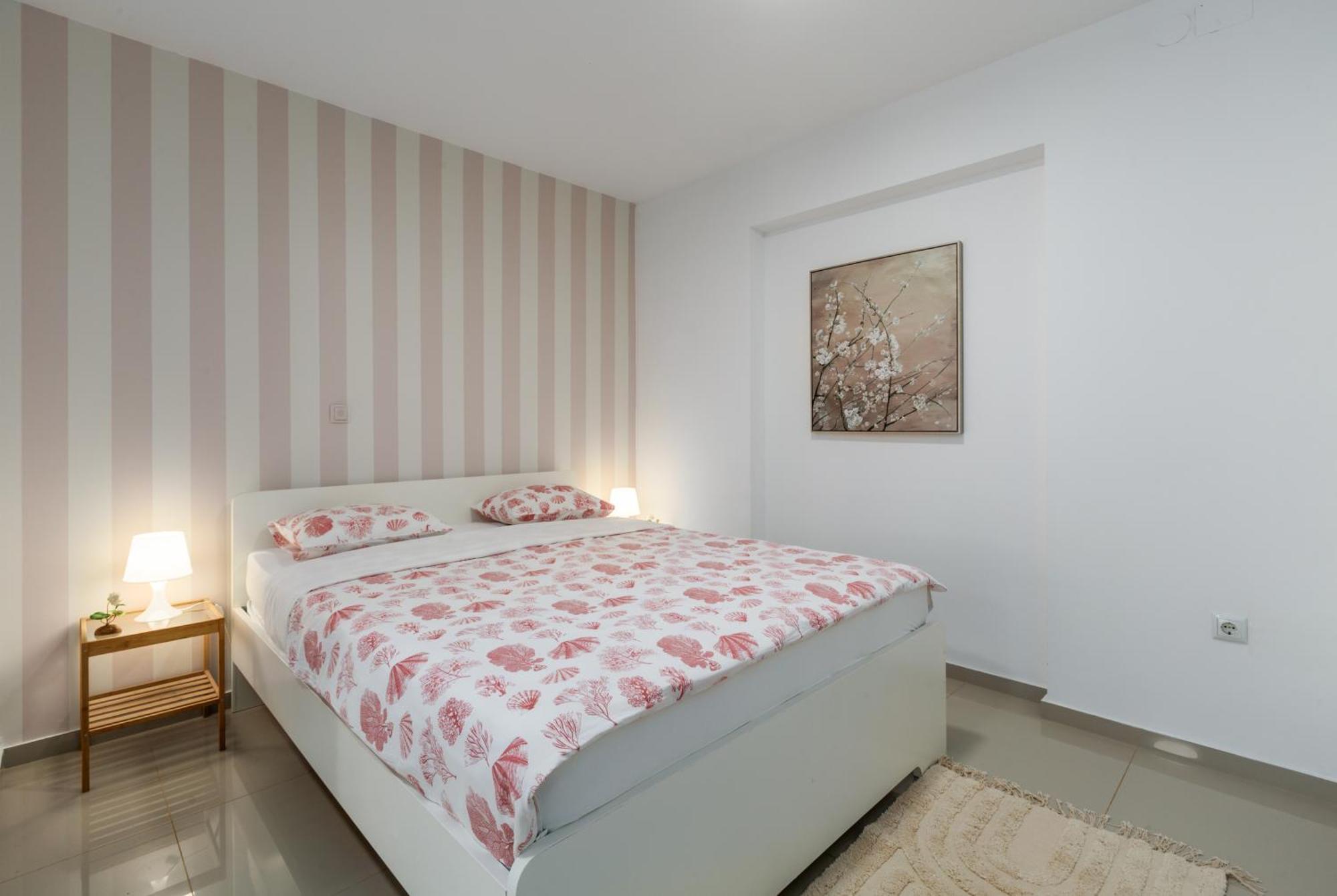 Modern Apartment Zen With Private Garden Poreč Exterior foto