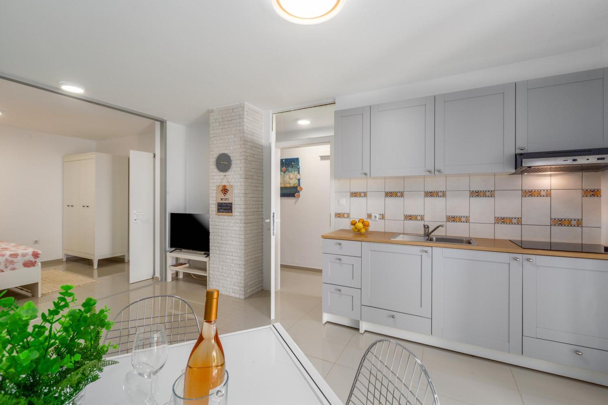 Modern Apartment Zen With Private Garden Poreč Exterior foto