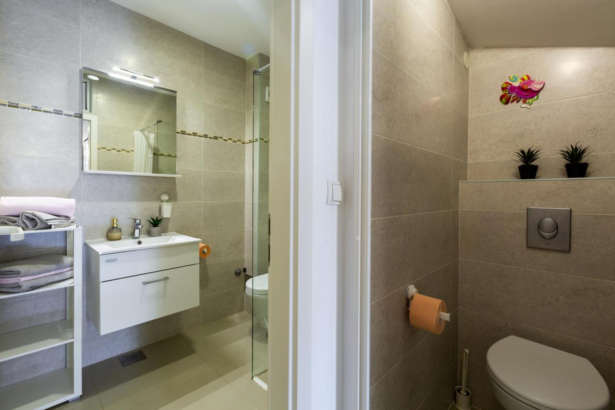Modern Apartment Zen With Private Garden Poreč Exterior foto